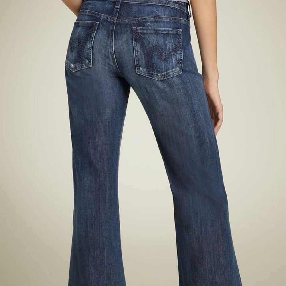 Citizen's of humanity embroidered pockets flare 29